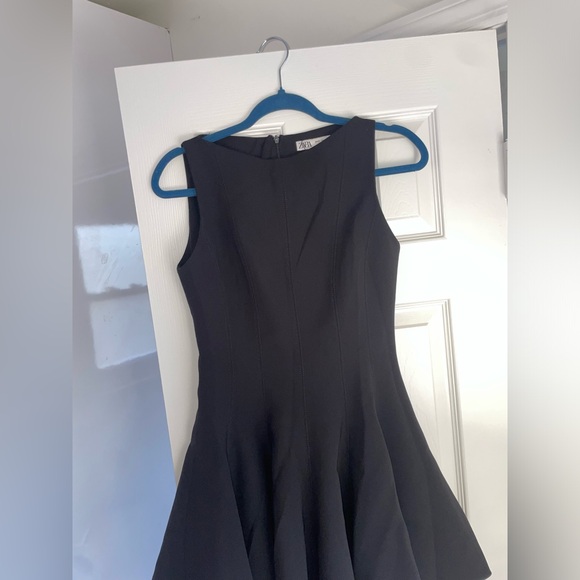 ZARA ZW Collection Black Skater Dress Flounce Hem LBD 4043/041 Size XS $149 - Picture 14 of 16